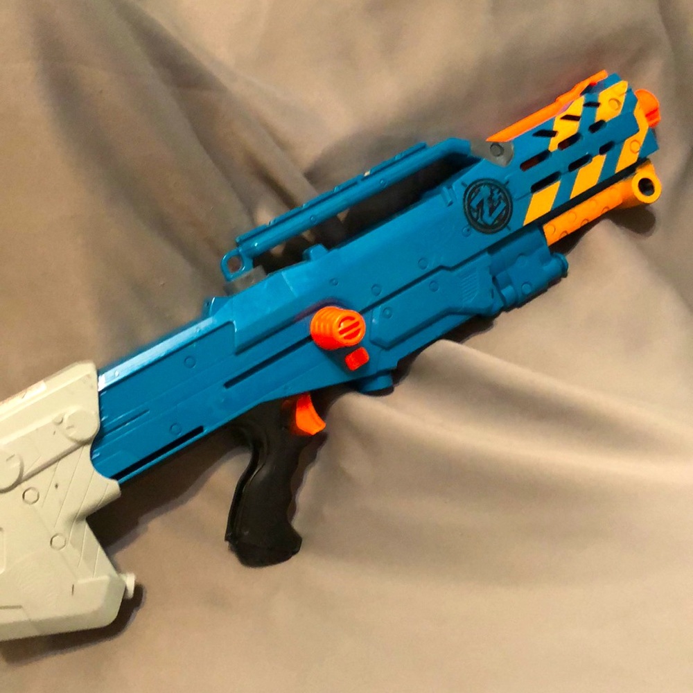 Nerf Zombie Strike Longshot CS-12 Blaster toy gun